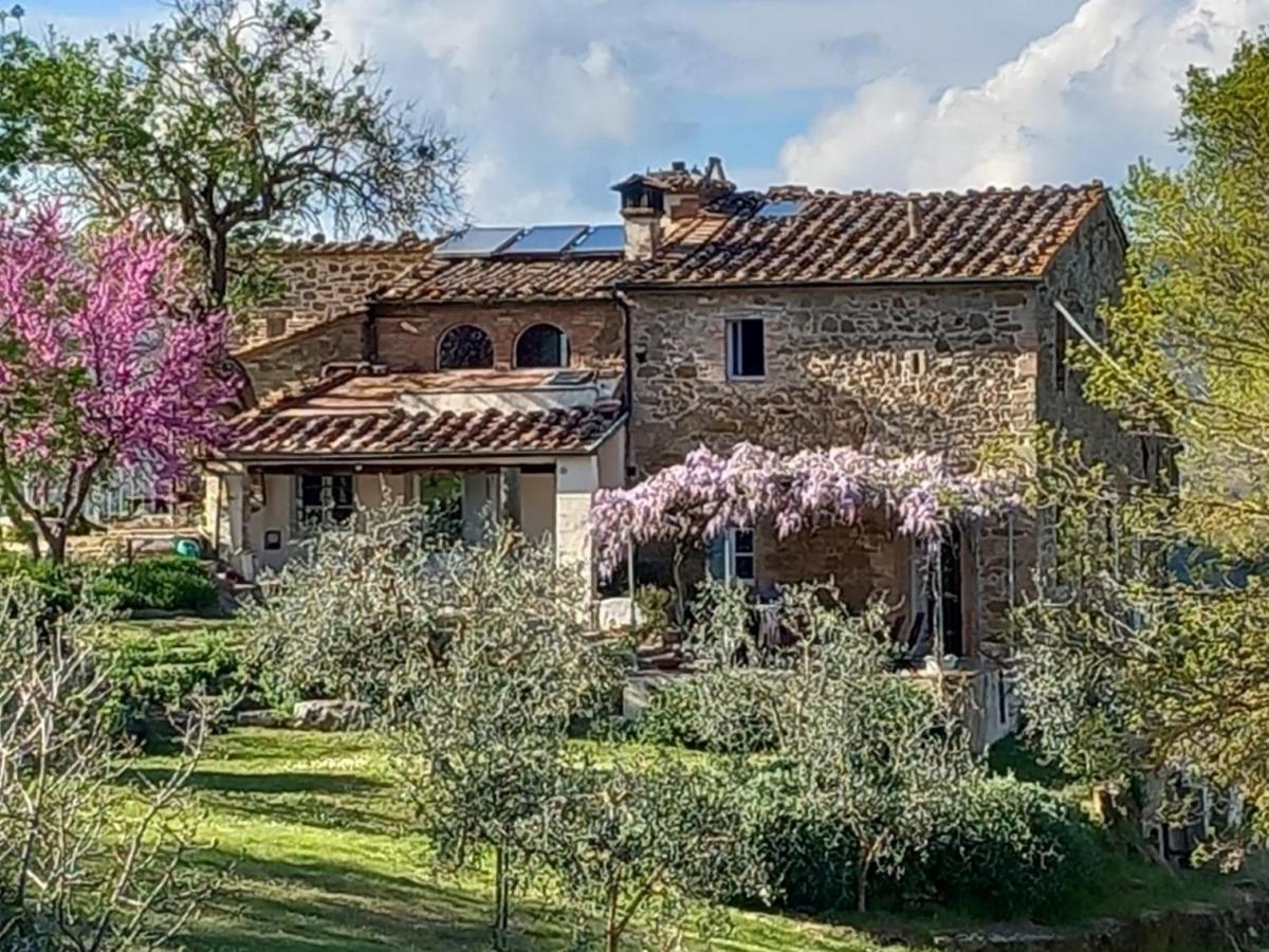 Agriturismo Timignano Apartment Monteguidi ภายนอก รูปภาพ