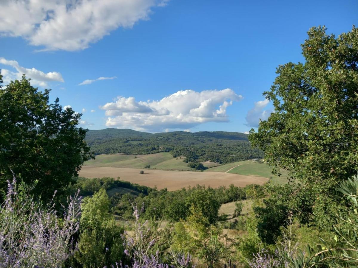 Agriturismo Timignano Apartment Monteguidi ภายนอก รูปภาพ