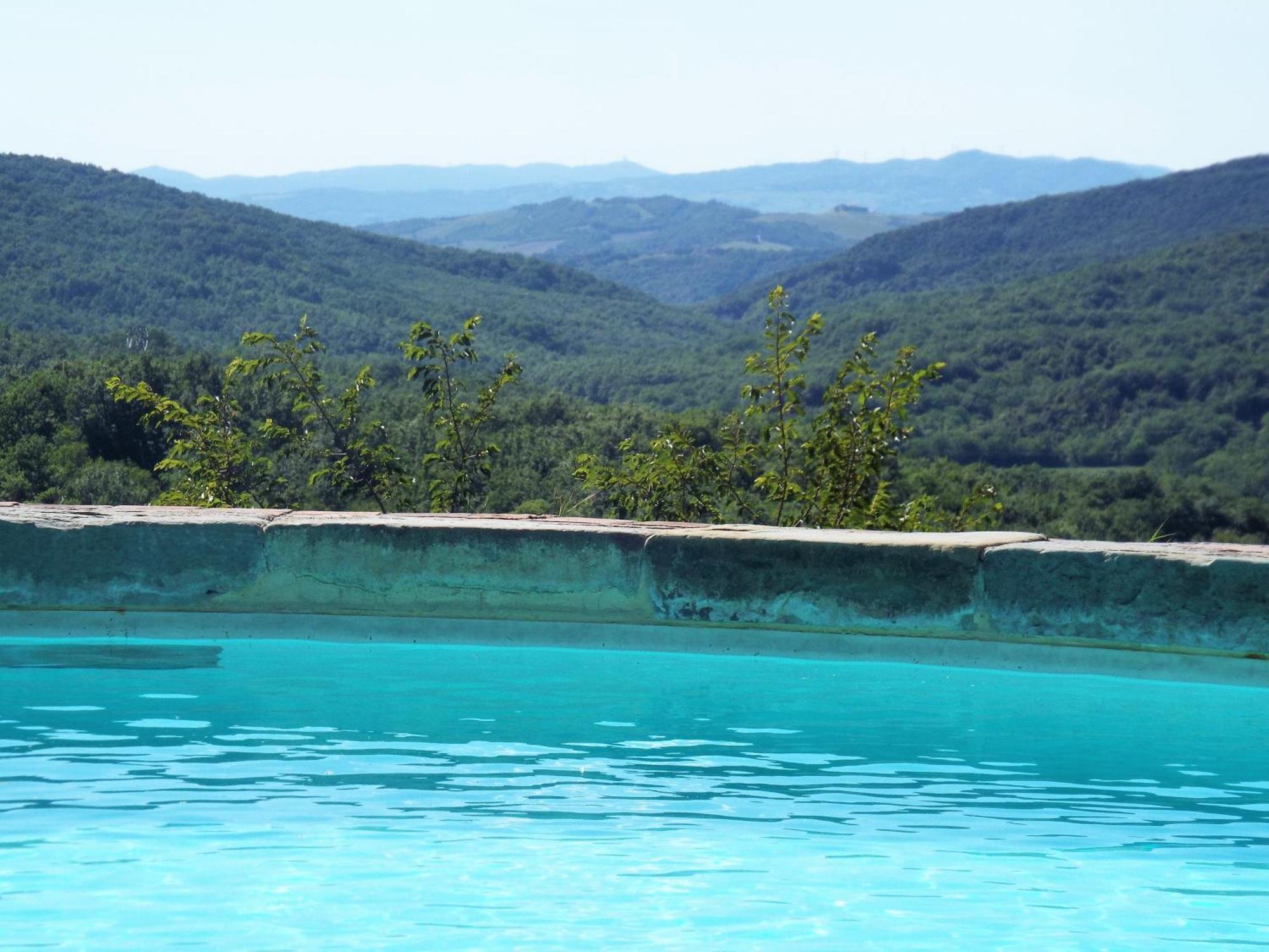 Agriturismo Timignano Apartment Monteguidi ภายนอก รูปภาพ